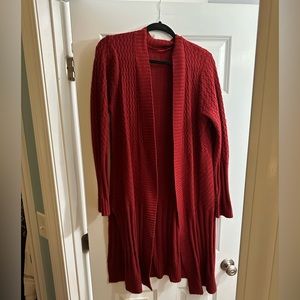 Lightweight maroon duster